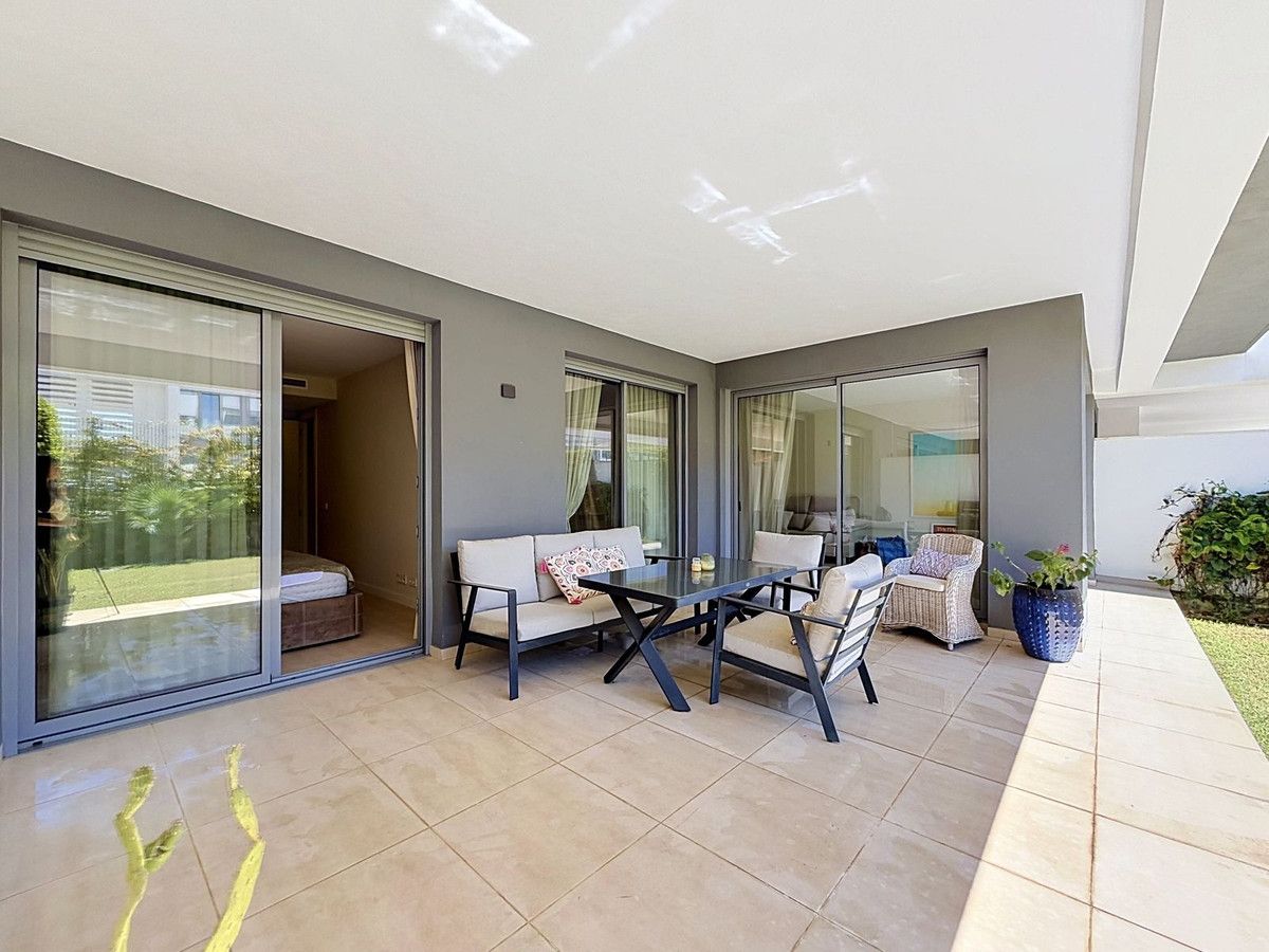 Apartamento en planta baja en Selwo, Selwo, 5/12