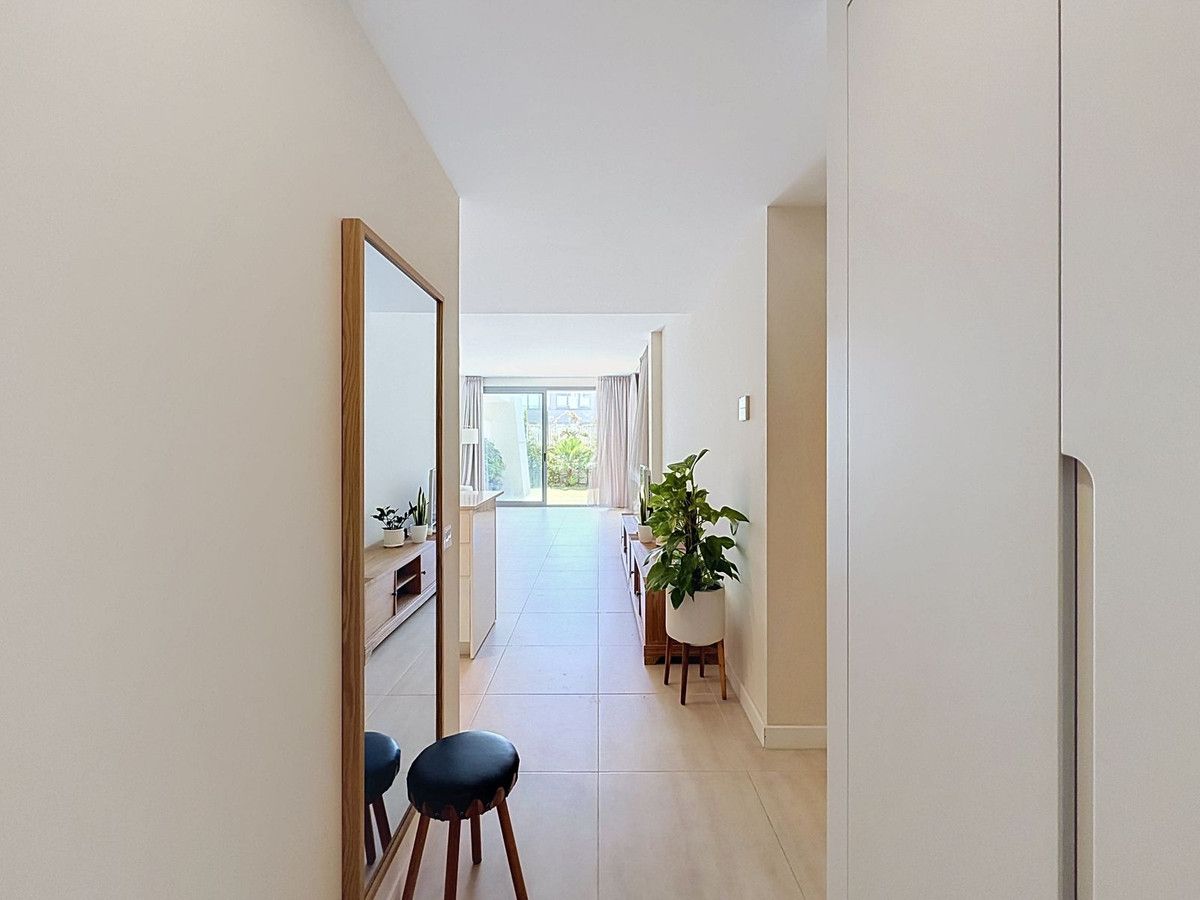 Apartamento en planta baja en Selwo, Selwo, 8/12