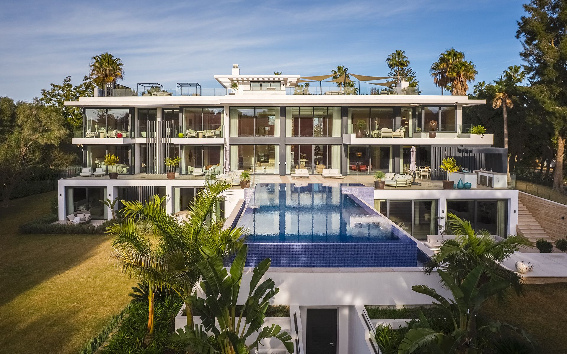 Villa in Sotogrande, Reyes y Reinas, Sotogrande, 1/12