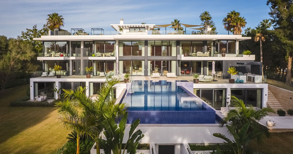 Villa in Sotogrande, Reyes y Reinas, Sotogrande, 1/12