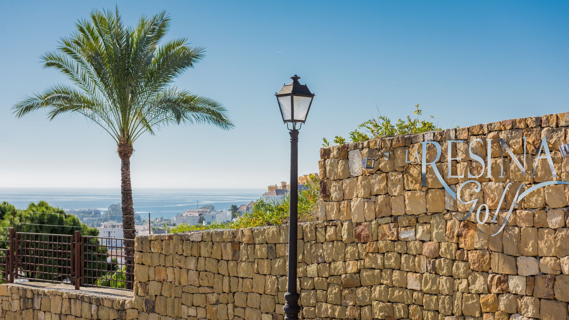 Plot in Estepona, La Resina Golf, Estepona, 1/12