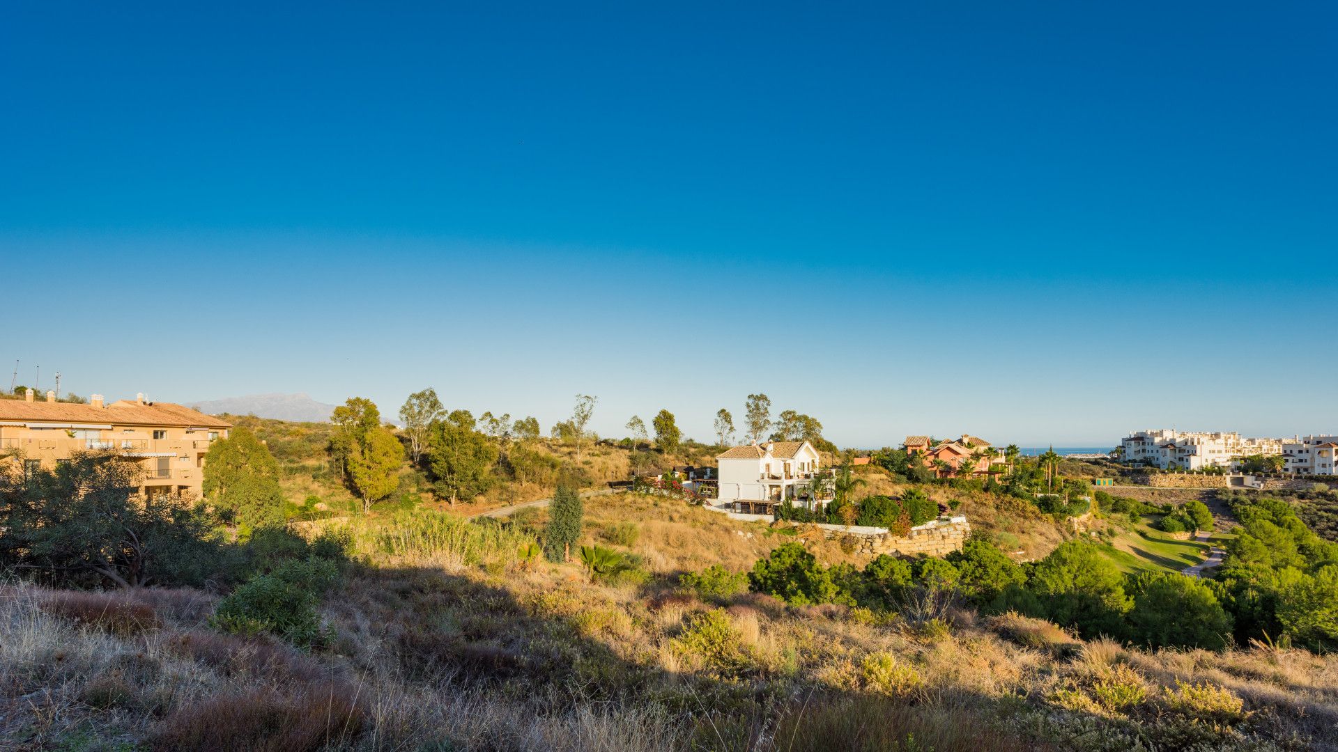 Plot in Estepona, La Resina Golf, Estepona, 12/12