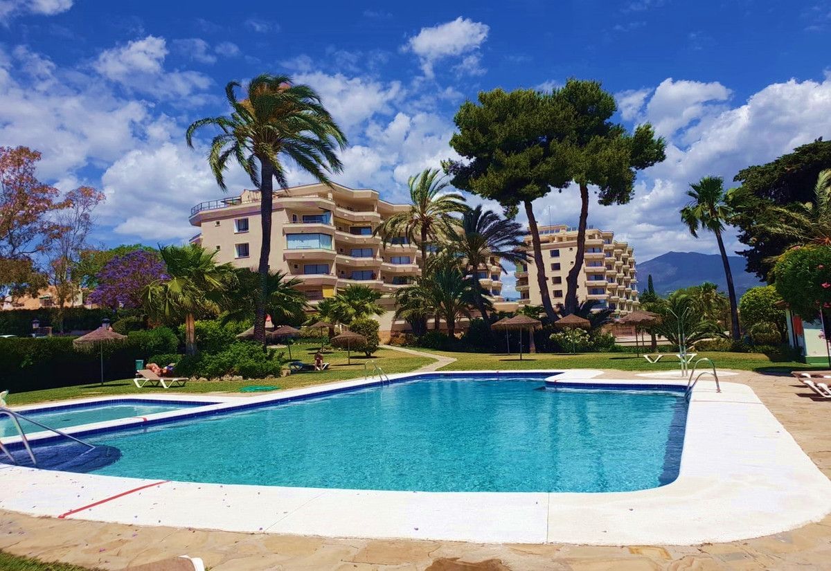 Middle Floor Apartment in Atalaya, Atalaya, 1/12