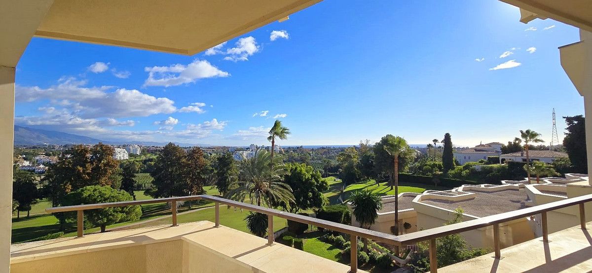Middle Floor Apartment in Atalaya, Atalaya, 11/12
