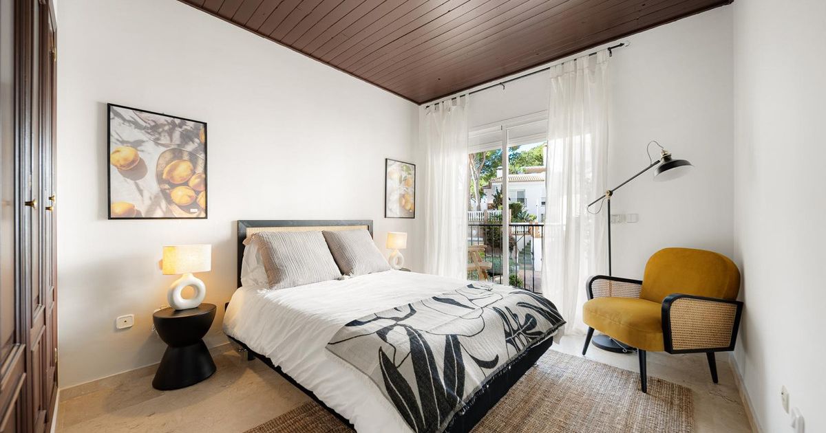 Apartament na środkowym piętrze w Nueva Andalucía, Nueva Andalucía, 4/12