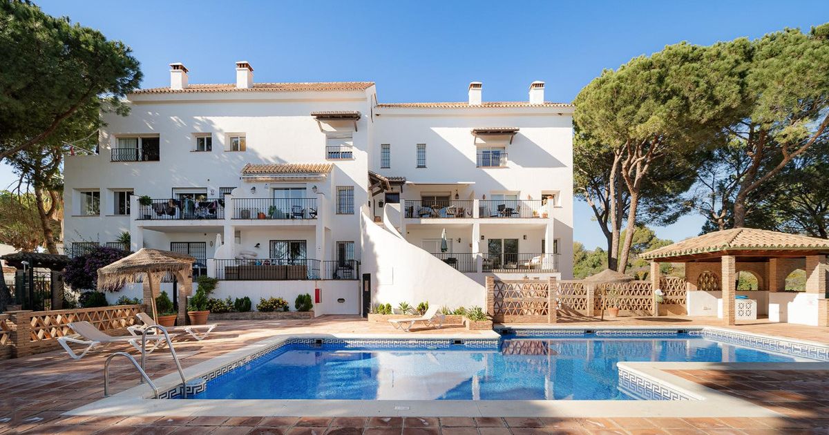 Apartament na środkowym piętrze w Nueva Andalucía, Nueva Andalucía, 6/12