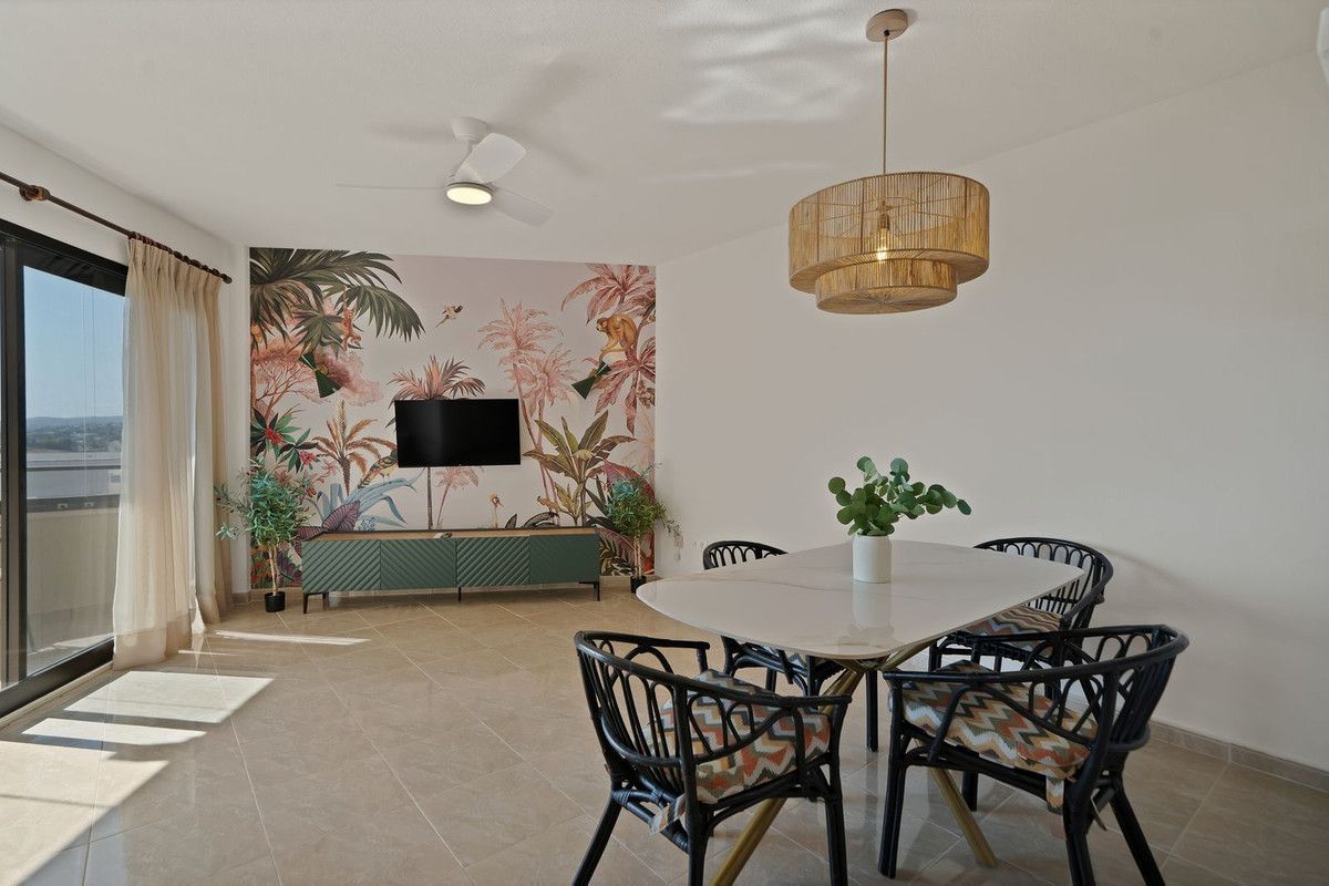 Mittelgeschoss-Wohnung in Estepona, Estepona, 11/12