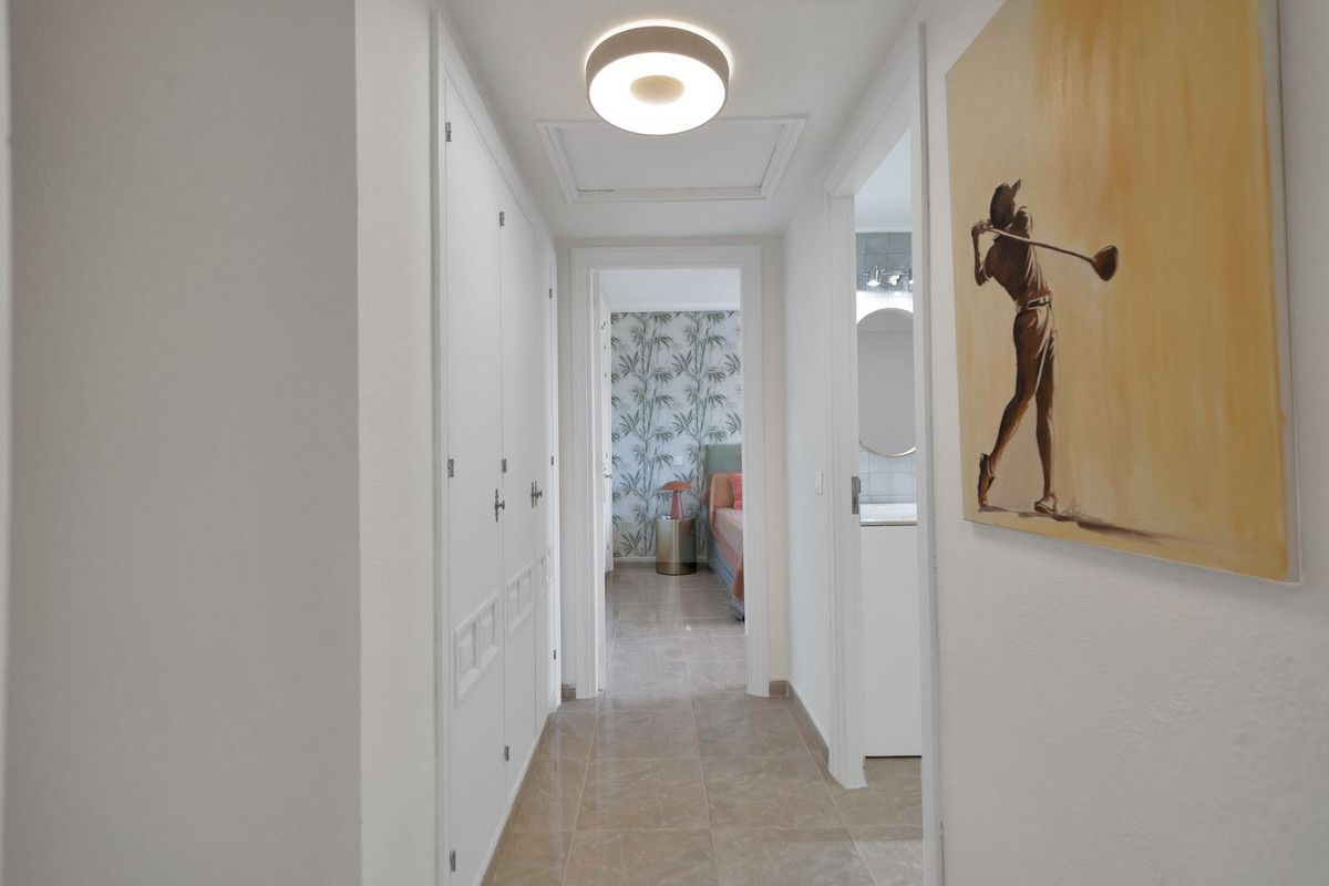 Mittelgeschoss-Wohnung in Estepona, Estepona, 12/12