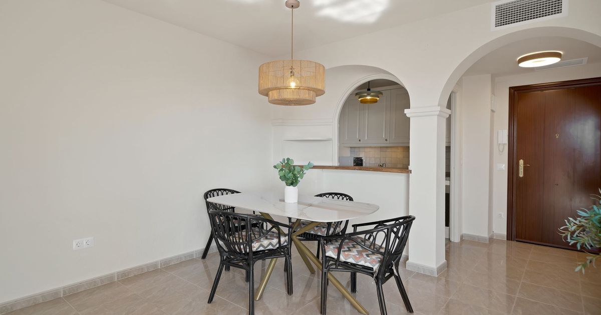 Mittelgeschoss-Wohnung in Estepona, Estepona, 7/12