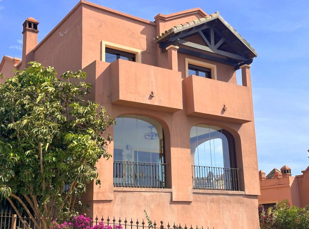 Geschakelde Woning in Estepona, Estepona, 1/12