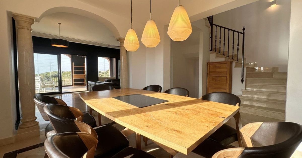 Geschakelde Woning in Estepona, Estepona, 12/12