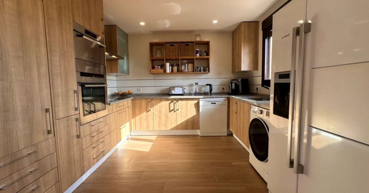 Geschakelde Woning in Estepona, Estepona, 4/12