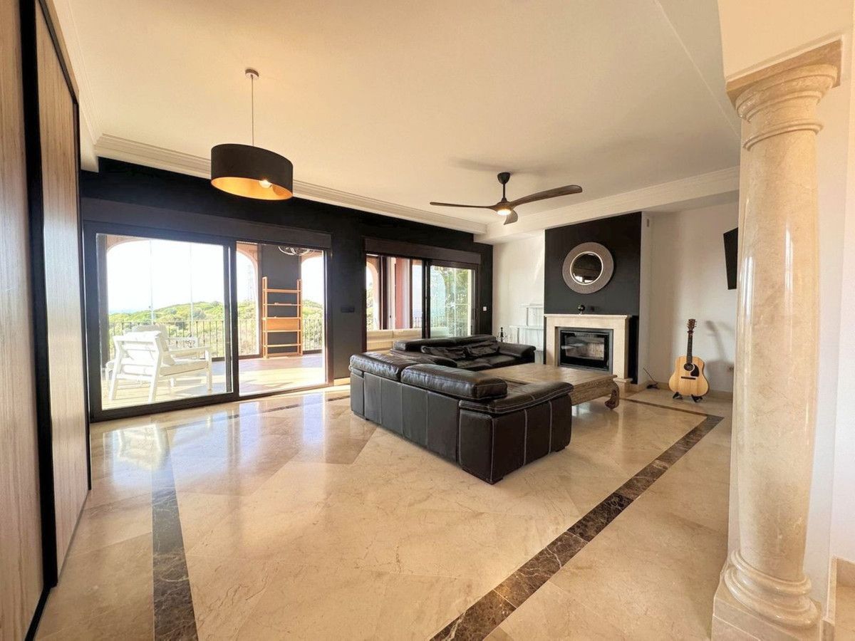 Geschakelde Woning in Estepona, Estepona, 9/12
