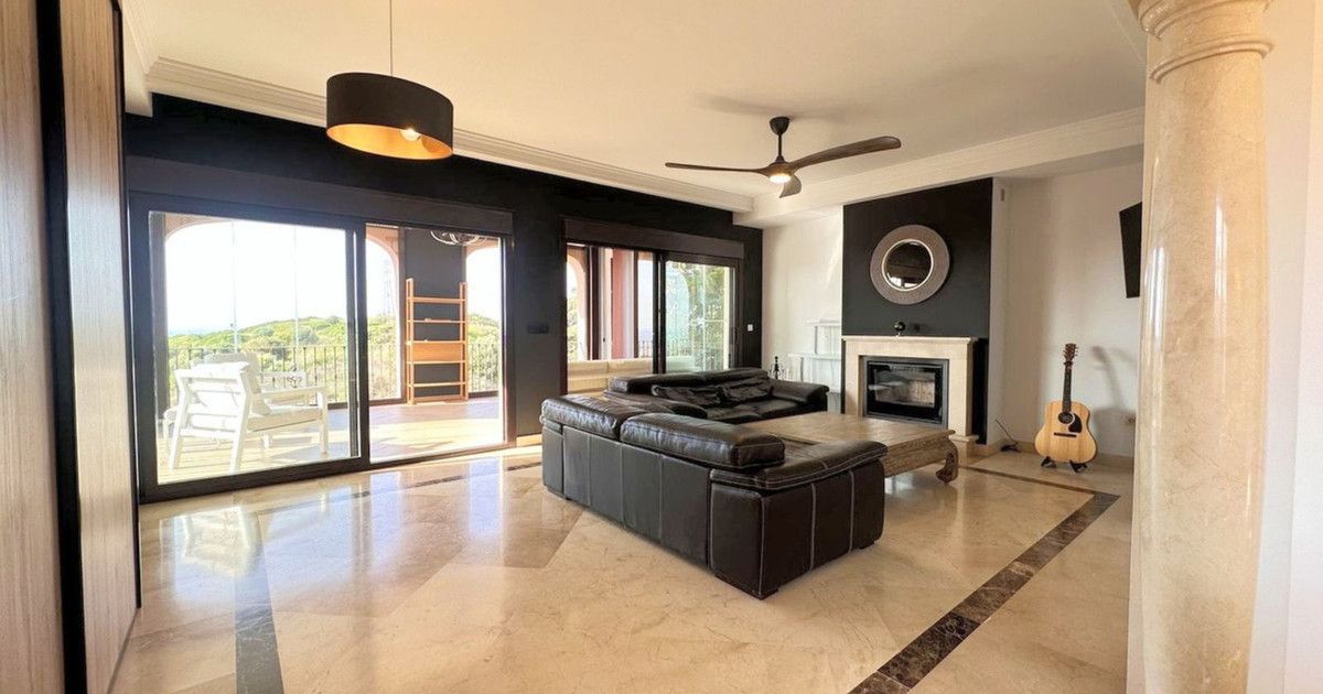 Geschakelde Woning in Estepona, Estepona, 9/12