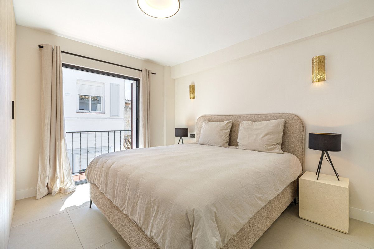 Middenverdieping Appartement in Marbella, Marbella, 4/12