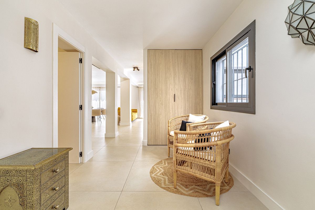Middenverdieping Appartement in Marbella, Marbella, 8/12