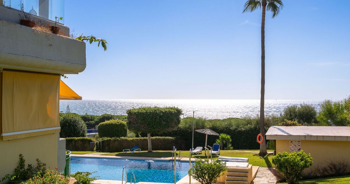 Penthouse in Cabopino, Cabopino, 1/12