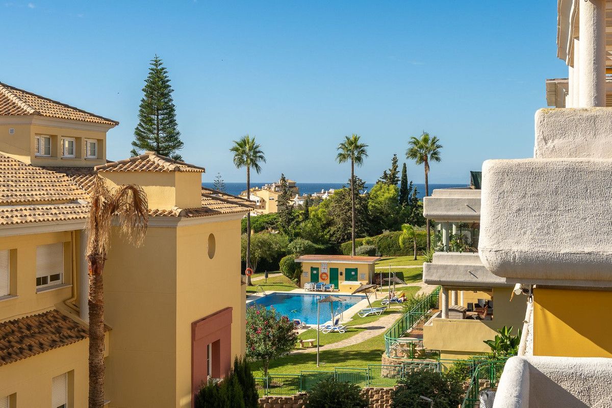 Penthouse in Cabopino, Cabopino, 2/12