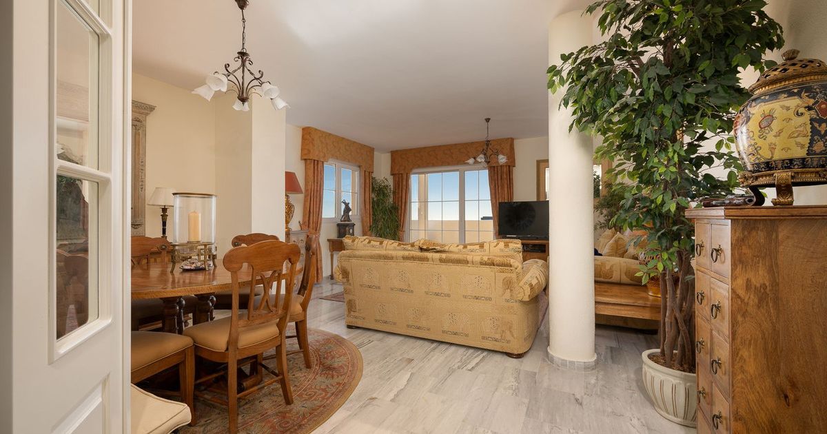 Penthouse in Cabopino, Cabopino, 5/12