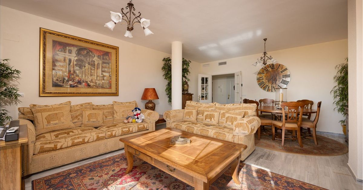 Penthouse in Cabopino, Cabopino, 7/12