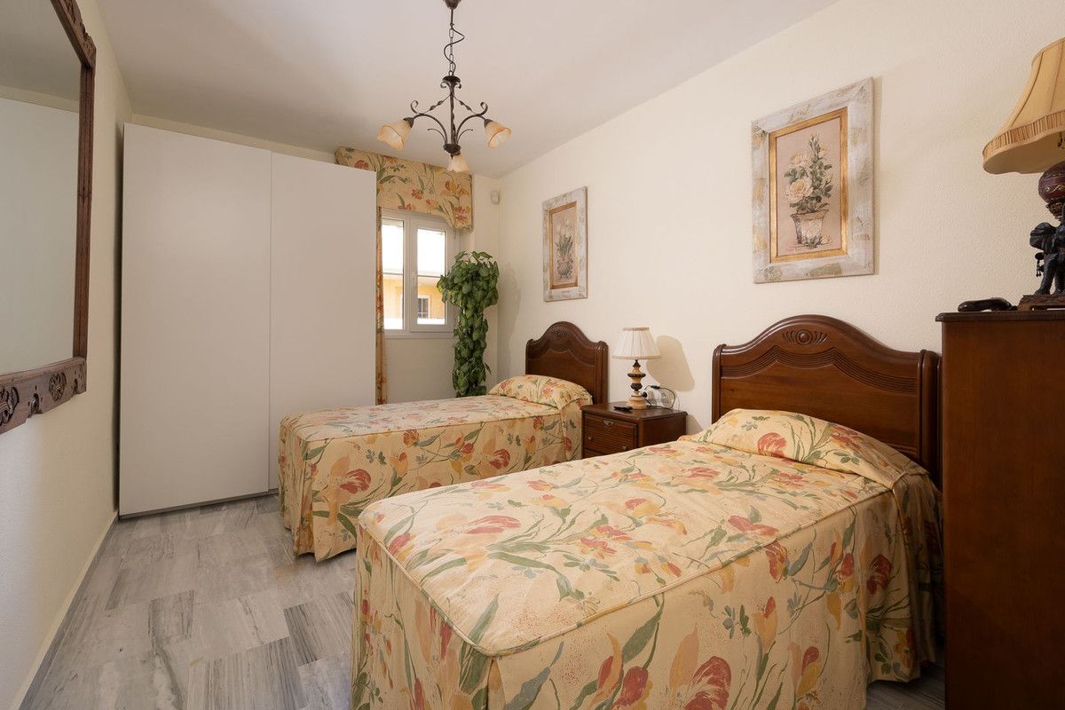 Penthouse in Cabopino, Cabopino, 9/12