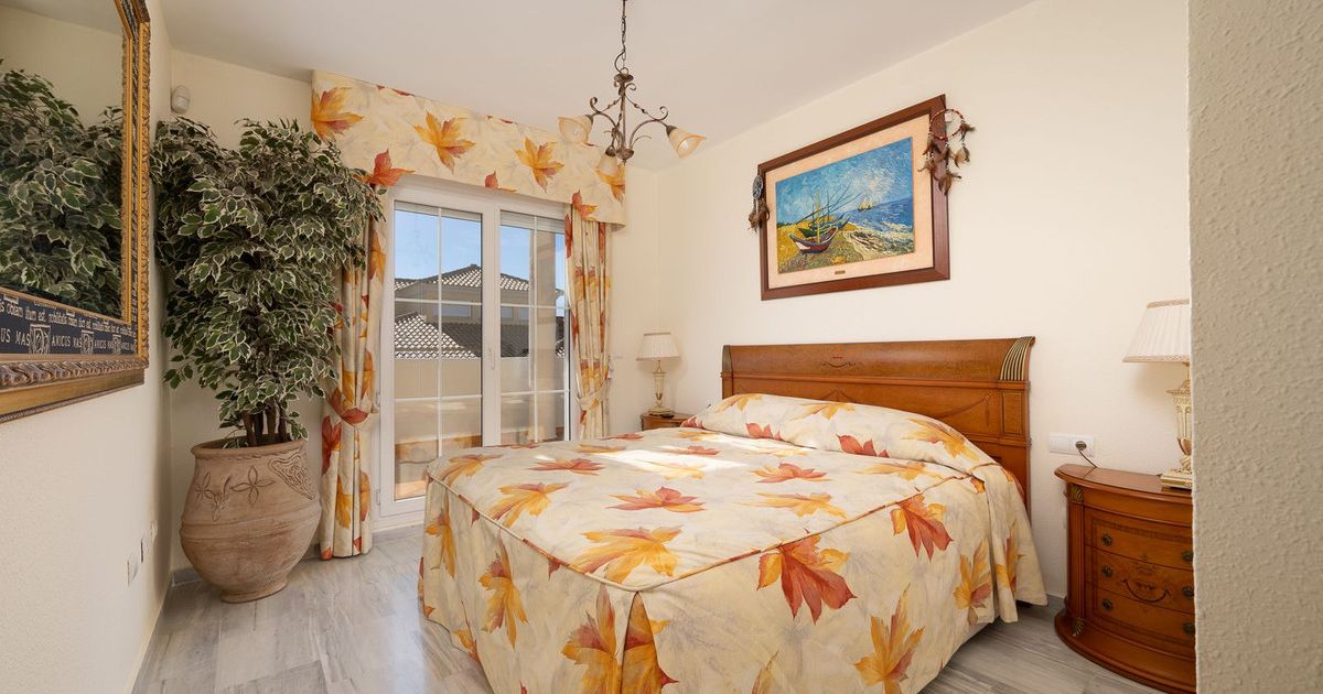 Penthouse in Cabopino, Cabopino, 10/12