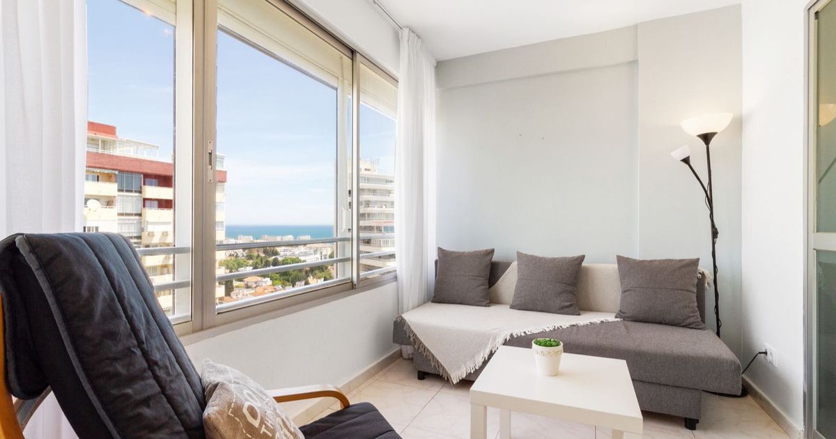 Middle Floor Apartment in Benalmadena Costa, Benalmadena Costa, 10/12