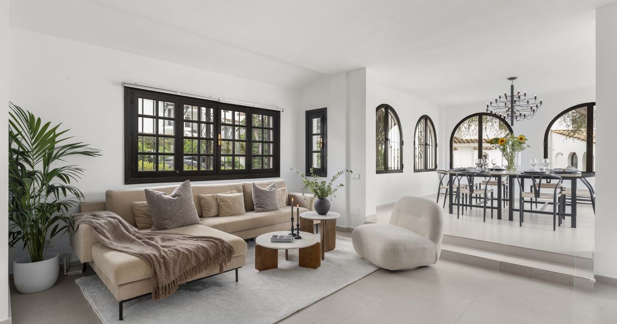 Middle Floor Apartment in Nueva Andalucía, Nueva Andalucía, 1/12