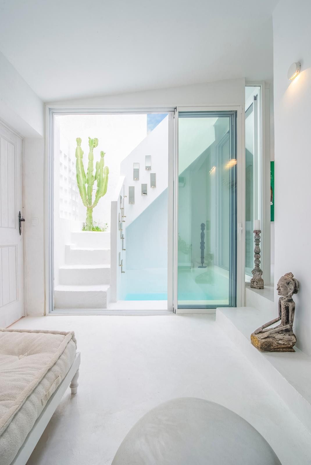 Apartment in Marbella East, Las Chapas, Marbella East, 2/12