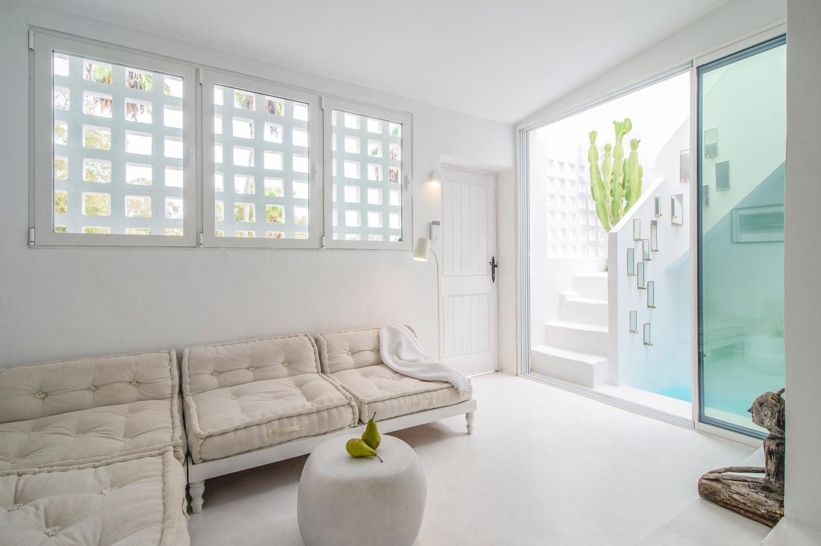 Apartment in Marbella East, Las Chapas, Marbella East, 1/12