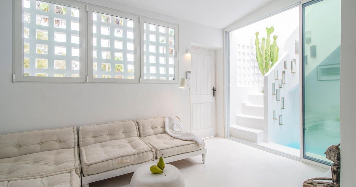 Apartment in Marbella East, Las Chapas, Marbella East, 1/12