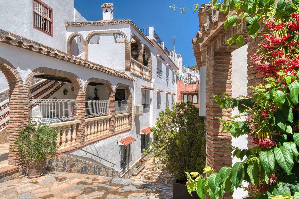 Townhouse in Benahavís, Benahavís, 2/12