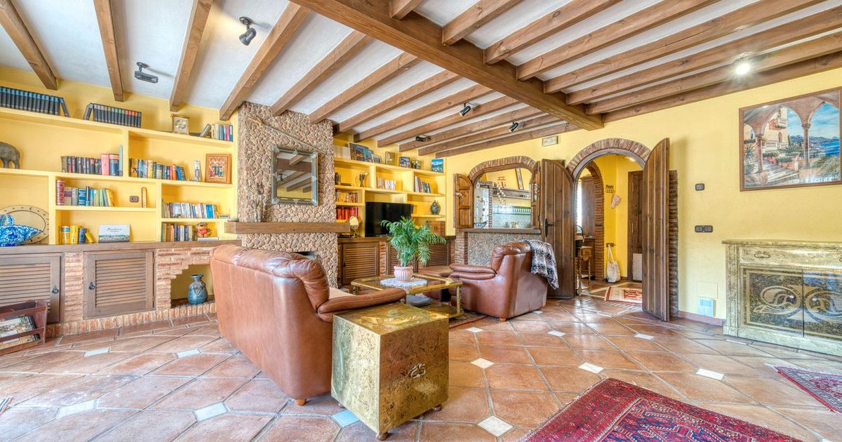 Townhouse in Benahavís, Benahavís, 12/12