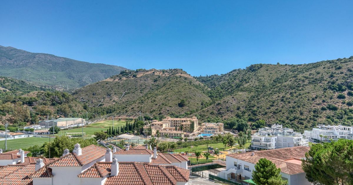 Townhouse in Benahavís, Benahavís, 5/12