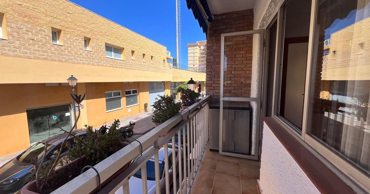Middle Floor Apartment in Fuengirola, Fuengirola, 12/12