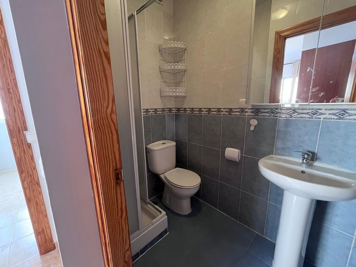 Middle Floor Apartment in Fuengirola, Fuengirola, 10/12