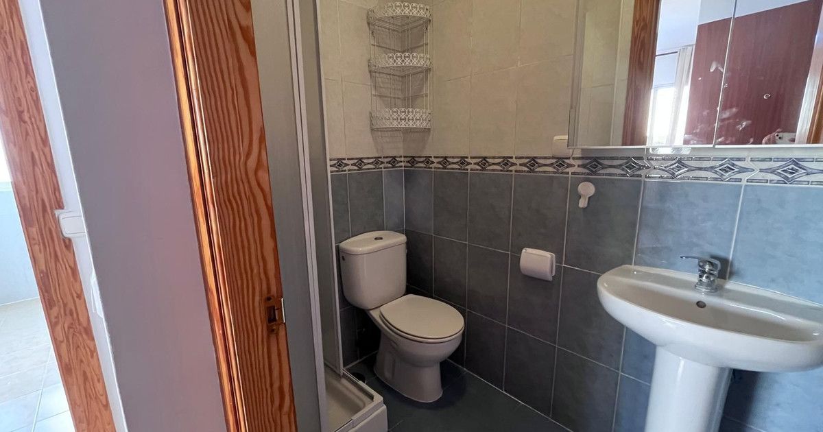Middle Floor Apartment in Fuengirola, Fuengirola, 10/12