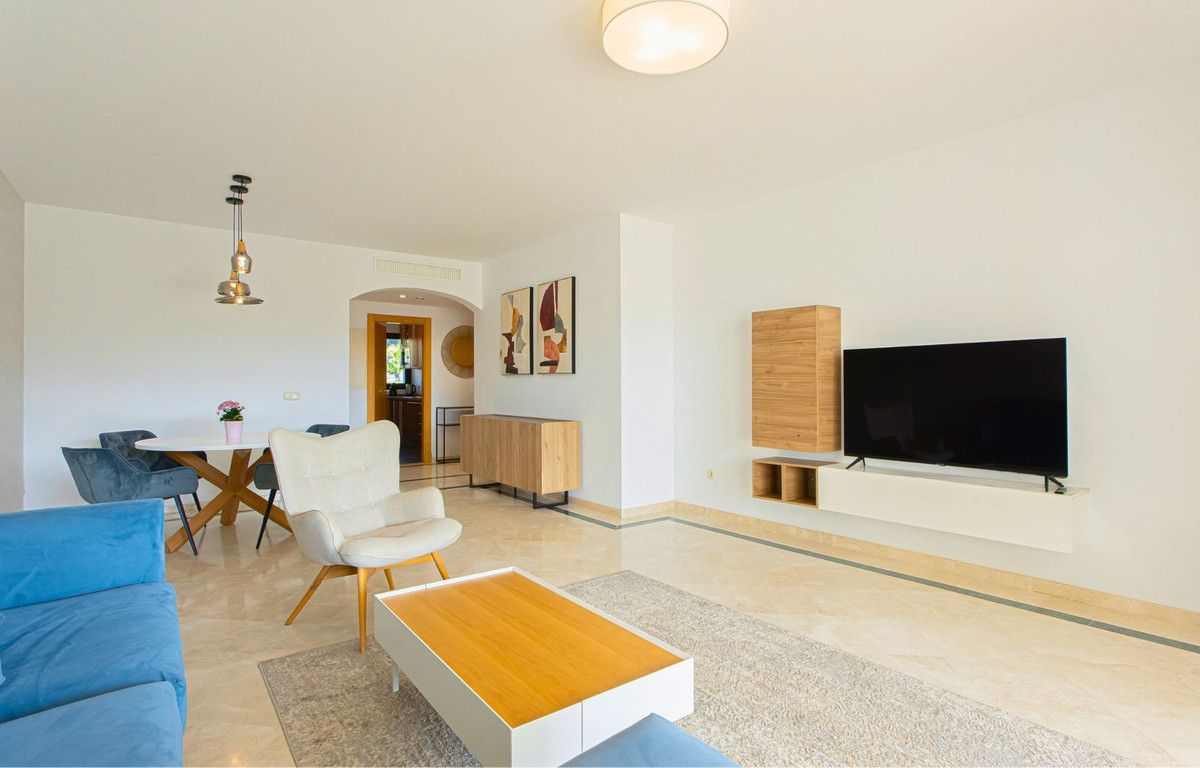 Ground Floor Apartment in Casares Playa, Casares Playa, 11/12