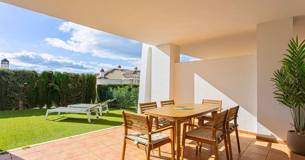 Ground Floor Apartment in Casares Playa, Casares Playa, 4/12