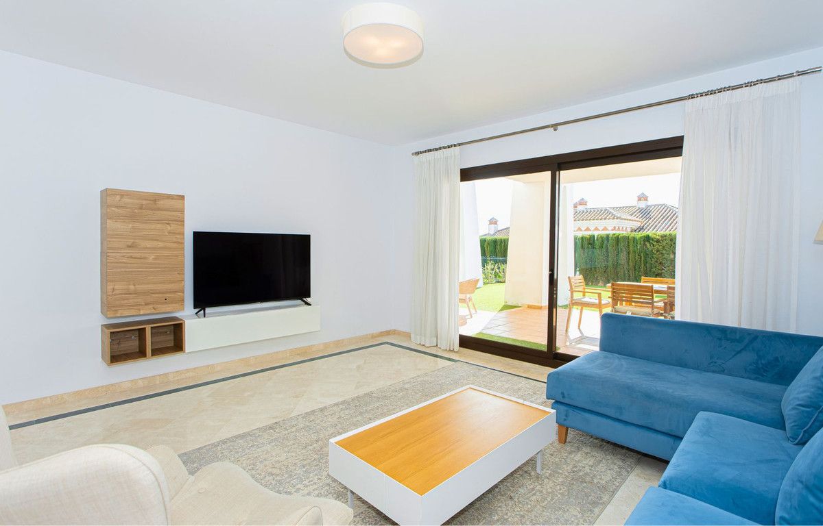 Ground Floor Apartment in Casares Playa, Casares Playa, 10/12