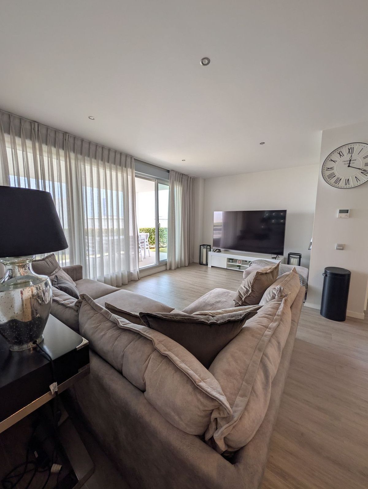 Apartamento en Planta Baja en Estepona, Estepona, 11/12