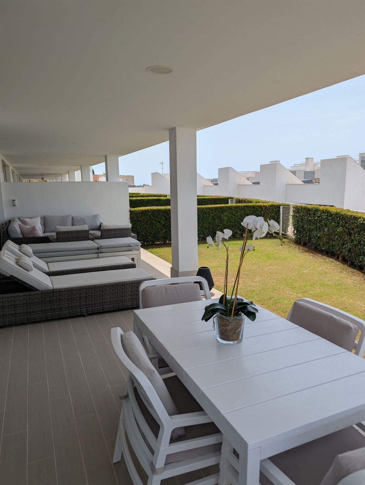 Apartamento en Planta Baja en Estepona, Estepona, 8/12
