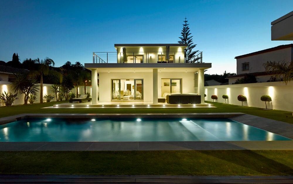 Villa in Nueva Andalucia, Nueva Andalucia, 2/12