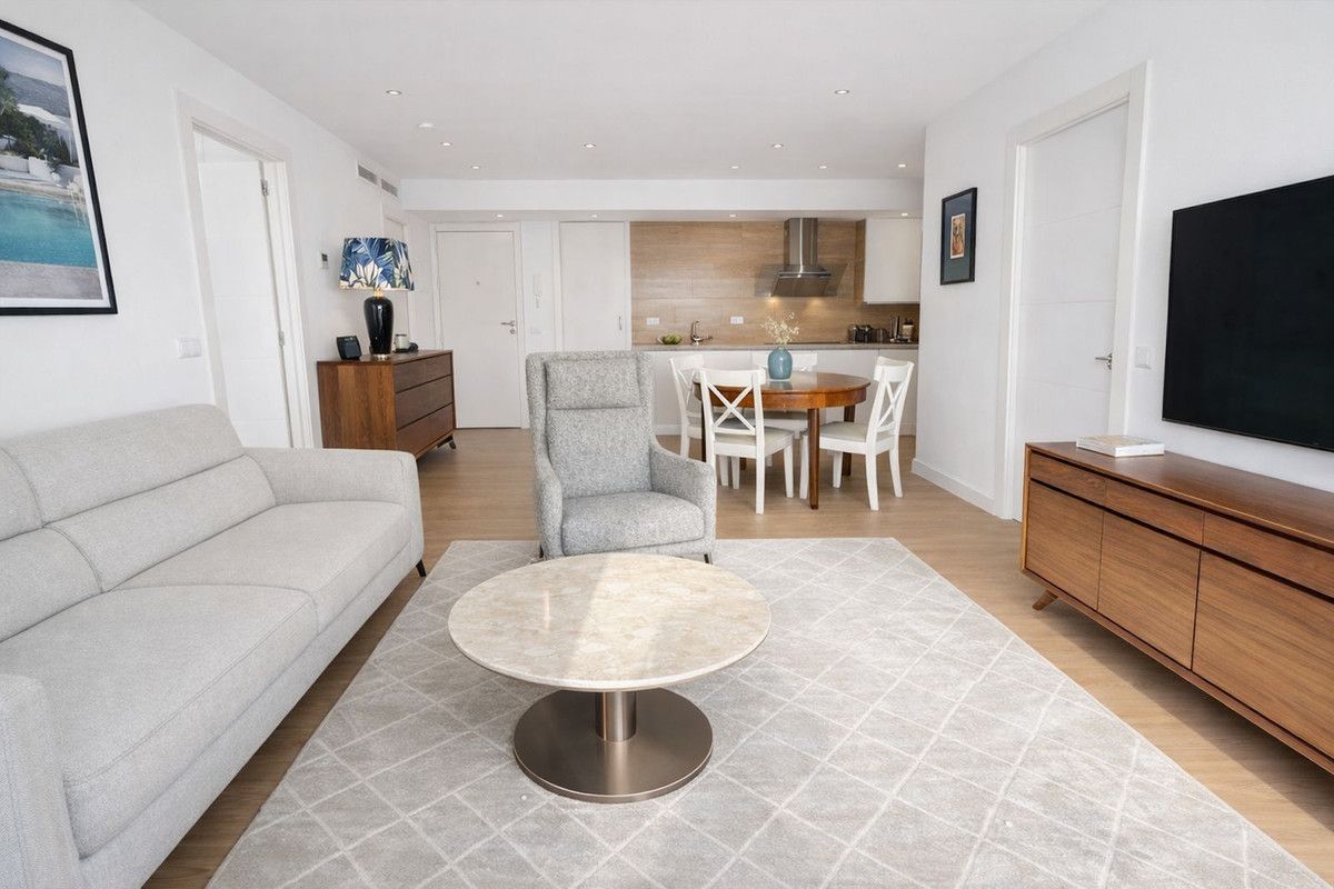 Appartement en étage moyen à Marbella, Marbella, 1/12