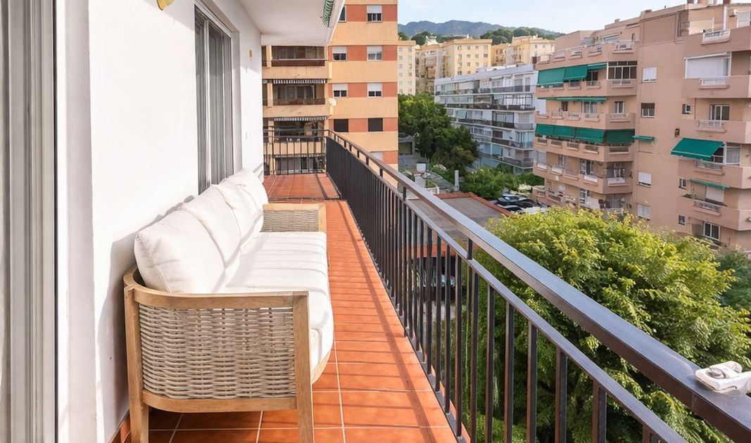 Appartement en étage moyen à Marbella, Marbella, 12/12