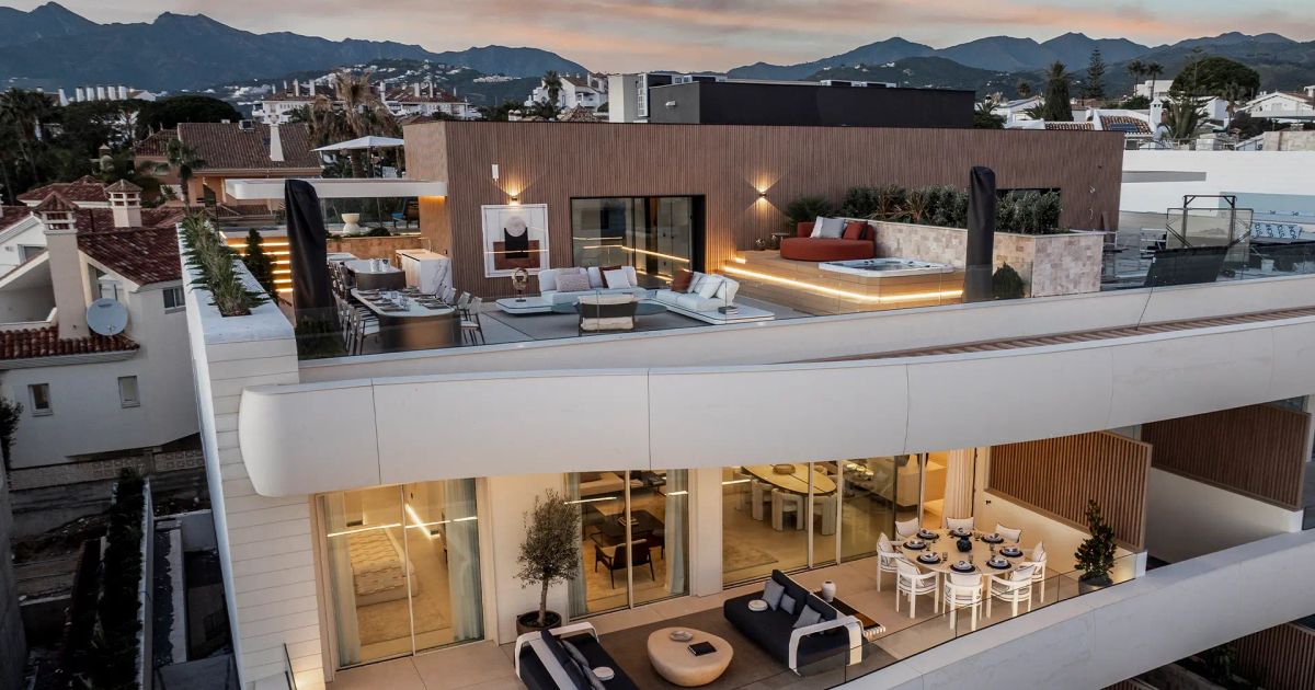 Вилла в Marbella East, Las Chapas, Marbella East, 8/11