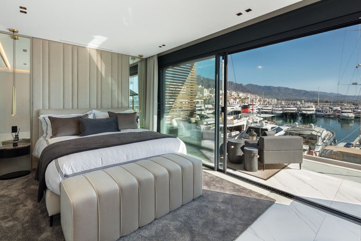 Apartament na środkowym piętrze w Puerto Banús, Puerto Banús, 6/12