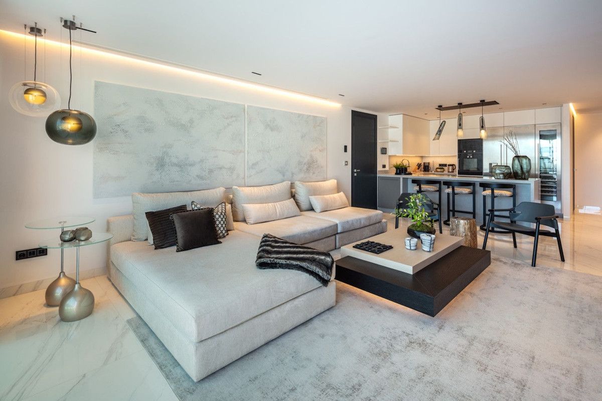 Apartament na środkowym piętrze w Puerto Banús, Puerto Banús, 7/12