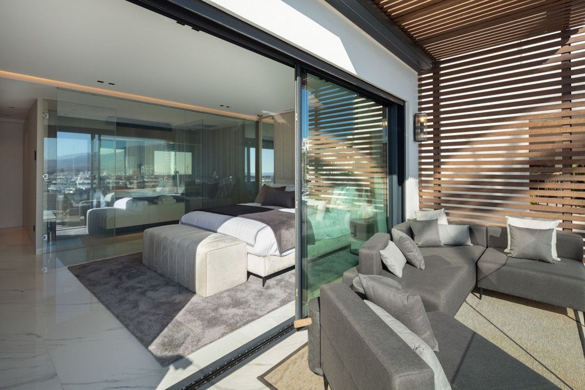 Apartament na środkowym piętrze w Puerto Banús, Puerto Banús, 8/12