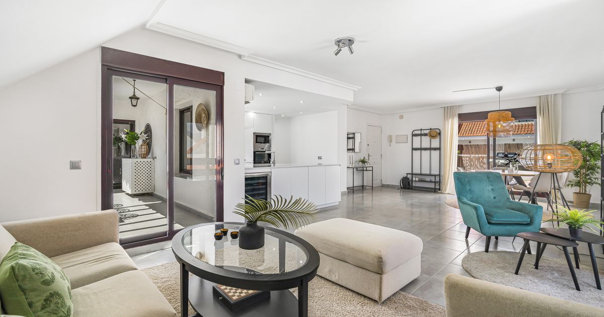 Duplex Penthouse in Nueva Andalucia, La Maestranza, Nueva Andalucia, 2/12